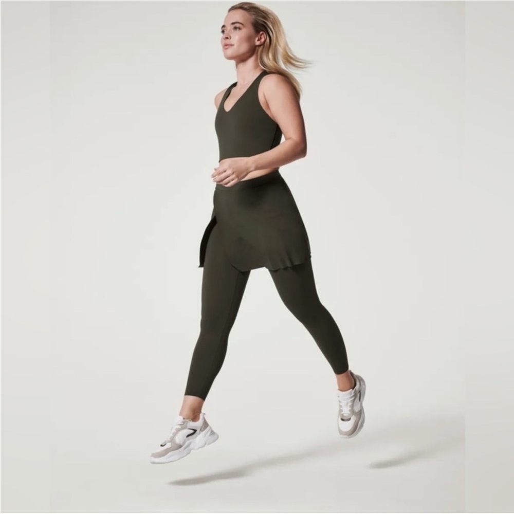 SPANX Booty Boost Skirted Leggings In Dark Palm Size Large